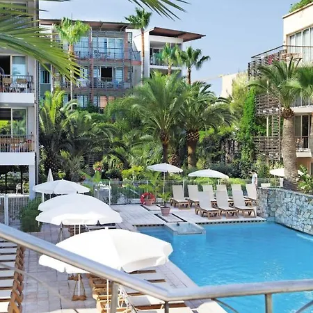 Port Prestige 2/3p6p Std * Antibes